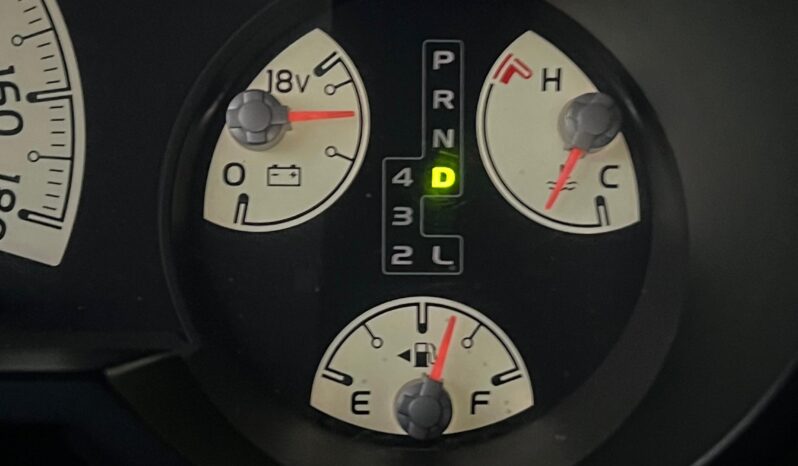 
								 تويوتا – Toyota FJ ممتلئ									
