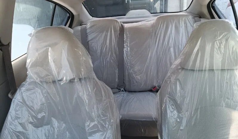 
								 نيسان – Nissan Sunny ممتلئ									