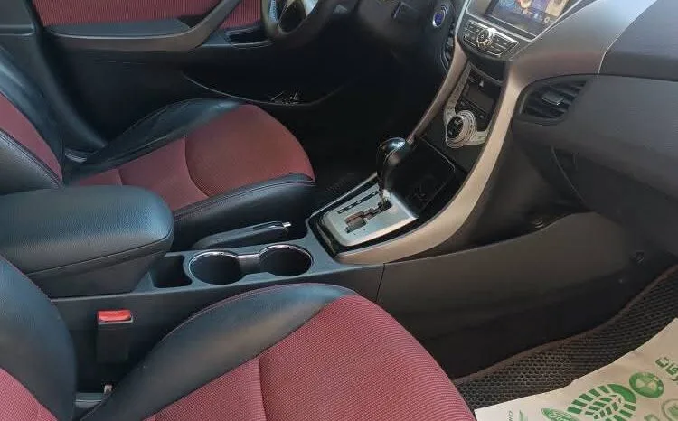 
								 هيونداي – Hyundai افنتي – avante ممتلئ									