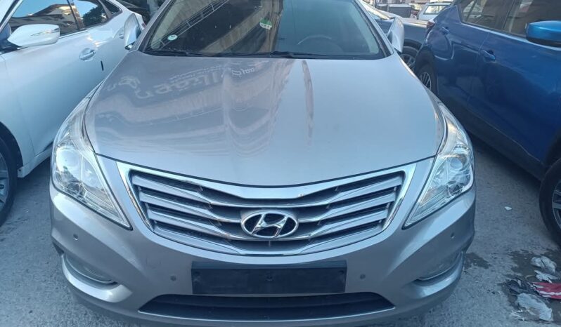 
								 هيونداي – Hyundai ازيرا – Azera ممتلئ									