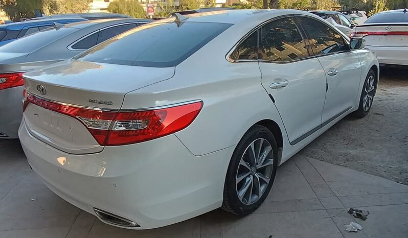 
								 هيونداي – Hyundai ازيرا – Azera ممتلئ									