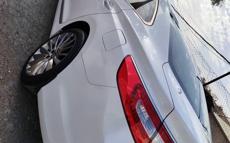 
								 هيونداي – Hyundai ازيرا – Azera ممتلئ									