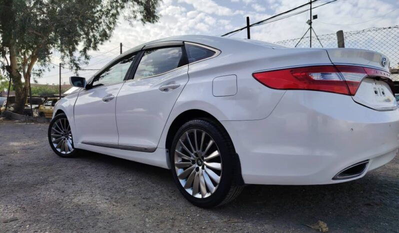 
								 هيونداي – Hyundai ازيرا – Azera ممتلئ									
