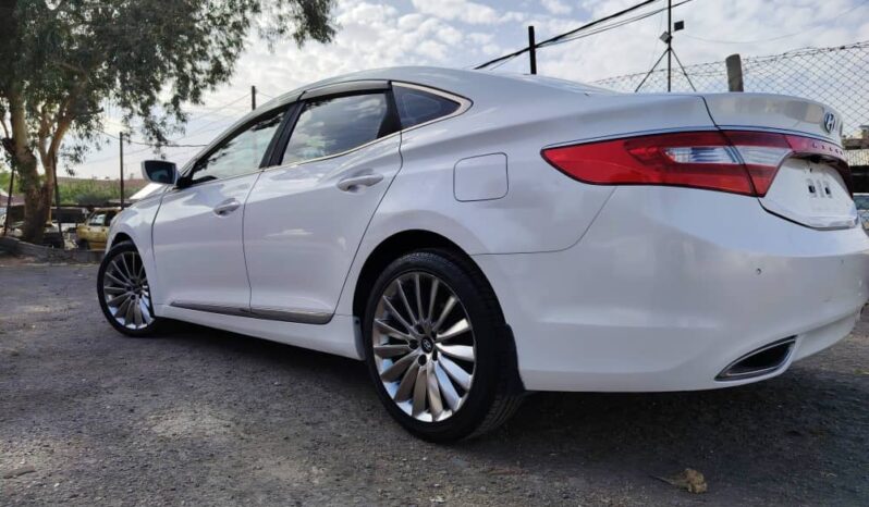 
								 هيونداي – Hyundai ازيرا – Azera ممتلئ									