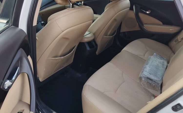 
								 هيونداي – Hyundai ازيرا – Azera ممتلئ									