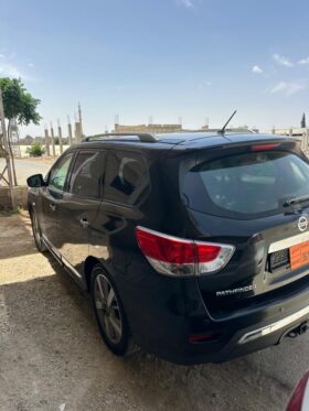 نيسان – Nissan باثفايندر-Pathfinder
