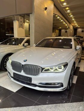 بي ام دابيليو – BMW i740