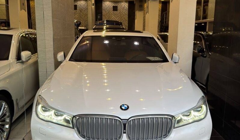 
								 بي ام دابيليو – BMW i740 ممتلئ									