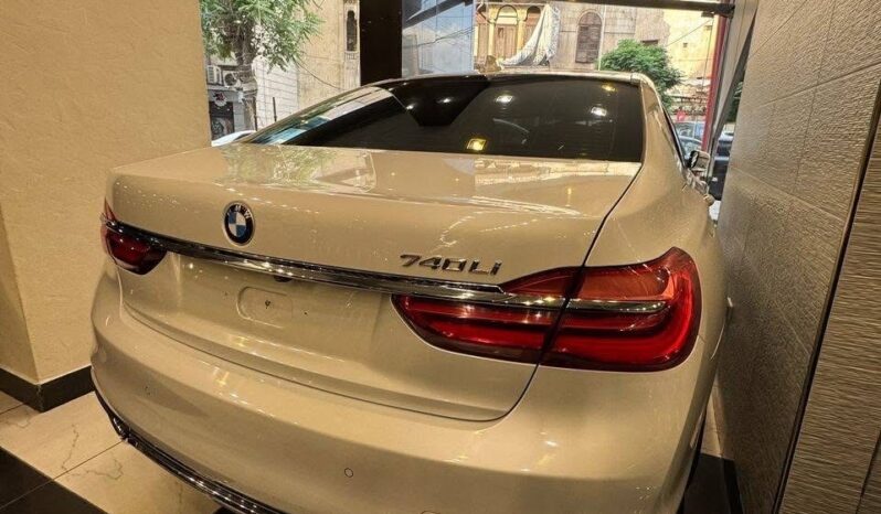 
								 بي ام دابيليو – BMW i740 ممتلئ									