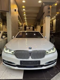 بي ام دابيليو – BMW i740