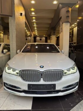 بي ام دابيليو – BMW i740