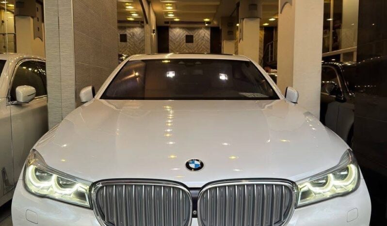 
								 بي ام دابيليو – BMW i740 ممتلئ									