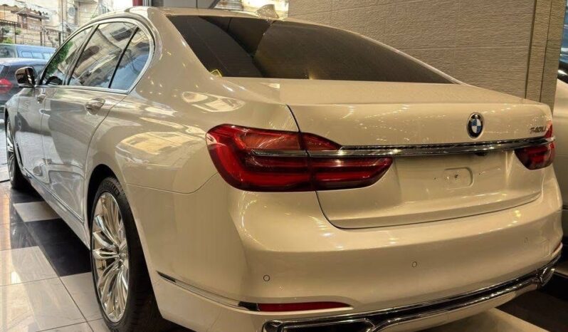 
								 بي ام دابيليو – BMW i740 ممتلئ									