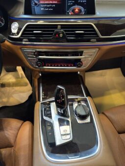 
										 بي ام دابيليو – BMW i740 ممتلئ									