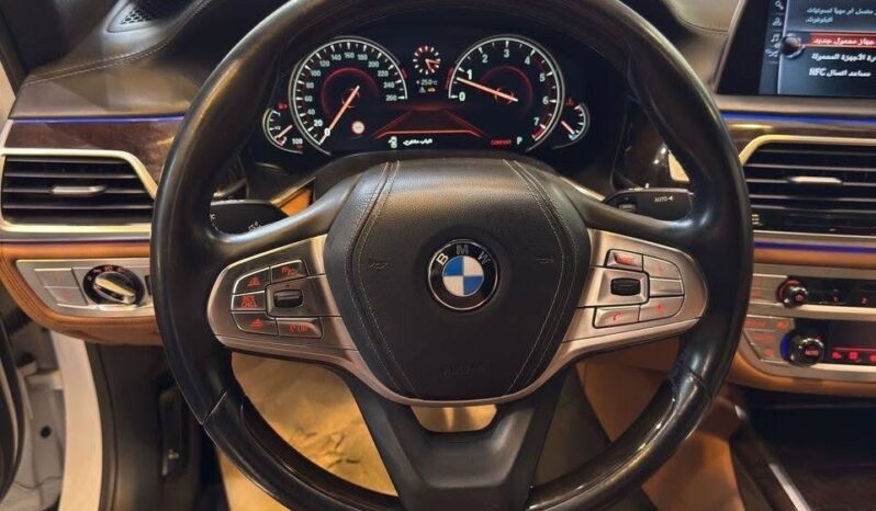 
								 بي ام دابيليو – BMW i740 ممتلئ									