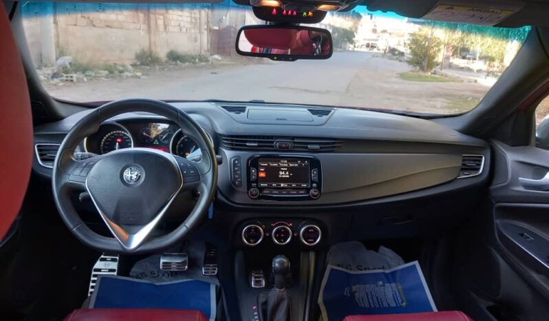 
								 الفا روميو – Alfa Romeo جوليا Giulia ممتلئ									