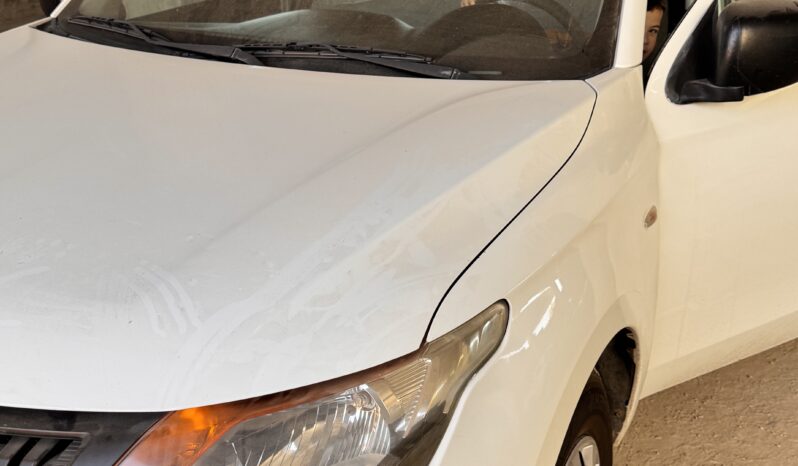 
								 ميتسوبيشي – Mitsubishi L200 ممتلئ									