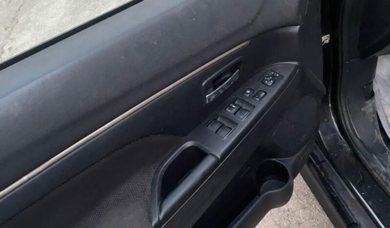 
								 ميتسوبيشي – Mitsubishi ASX ممتلئ									