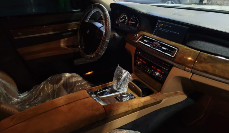 
								 بي ام دابيليو – BMW 740 ممتلئ									