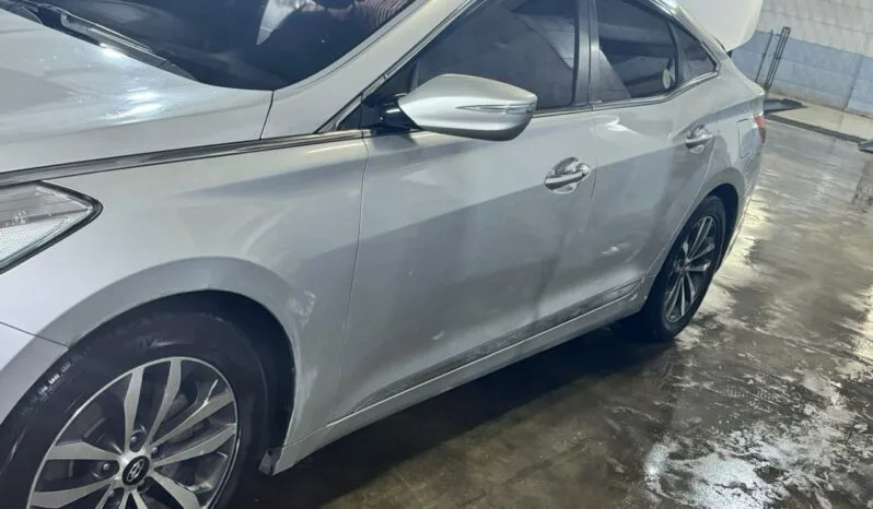 
								 هيونداي – Hyundai ازيرا – Azera ممتلئ									