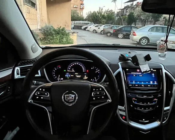 
								 كاديلاك – Cadillac SRX ممتلئ									
