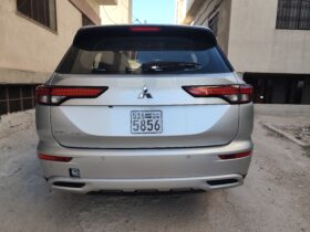 ميتسوبيشي – Mitsubishi Outlander