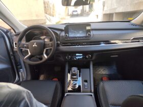 ميتسوبيشي – Mitsubishi Outlander