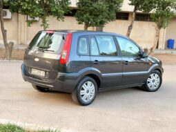 
										 فورد – Ford فالكون – Falcon ممتلئ									