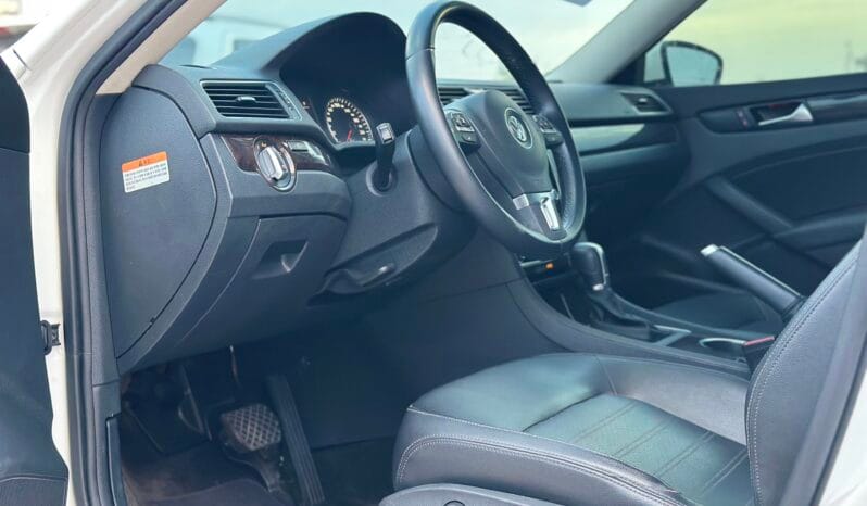 
								 فولكس فاكن – Volkswagen باسات – Passat ممتلئ									