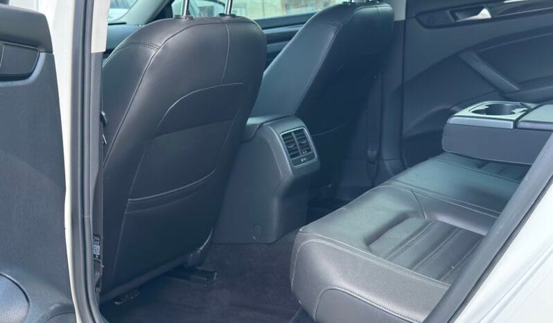 
								 فولكس فاكن – Volkswagen باسات – Passat ممتلئ									