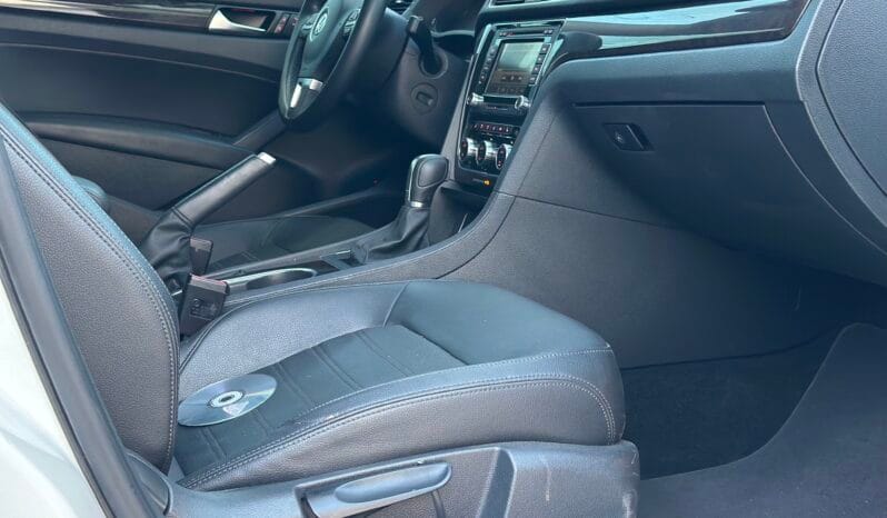 
								 فولكس فاكن – Volkswagen باسات – Passat ممتلئ									