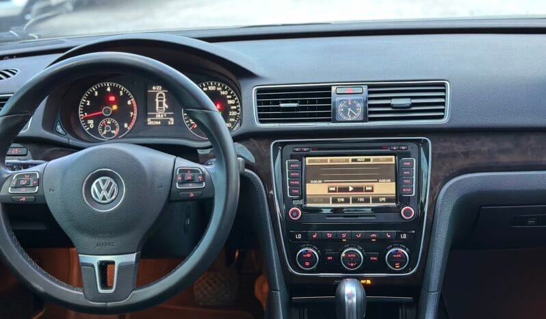 
								 فولكس فاكن – Volkswagen باسات – Passat ممتلئ									