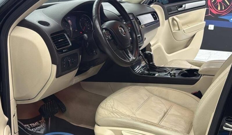 
								 فولكس فاكن – Volkswagen طوارق – Touareg ممتلئ									
