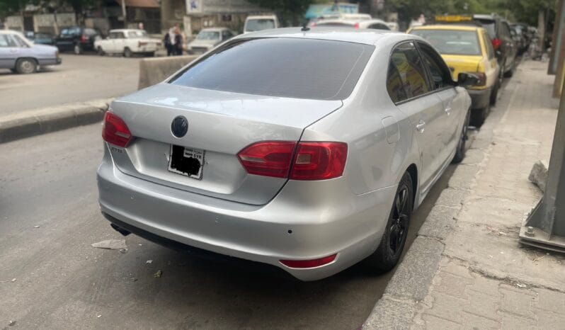
								 فولكس فاكن – Volkswagen جيتا – Jetta ممتلئ									