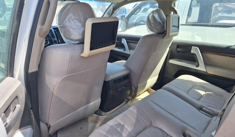 
								 مستعمل تويوتا – Toyota لاند كروزر – Land Cruiser ممتلئ									