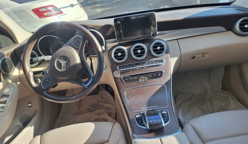 
								 مستعمل مرسيدس بينز – Mercedes benz C 300 ممتلئ									