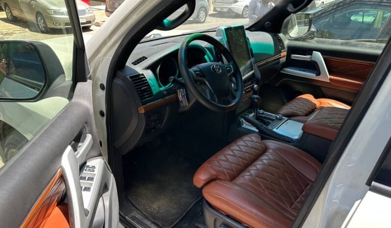 
								 مستعمل تويوتا – Toyota لاند كروزر – Land Cruiser ممتلئ									