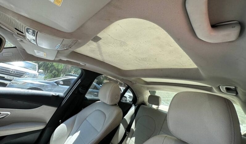 
								 مستعمل مرسيدس بينز – Mercedes benz C 300 ممتلئ									