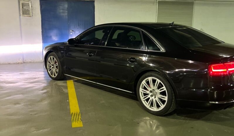 
								 اودي – Audi A8 ممتلئ									