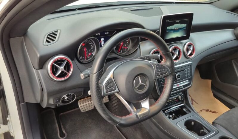 
								 مستعمل مرسيدس بينز – Mercedes benz CLA 220 ممتلئ									