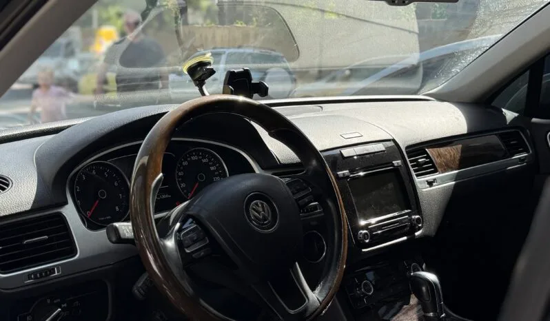 
								 فولكس فاكن – Volkswagen طوارق – Touareg ممتلئ									