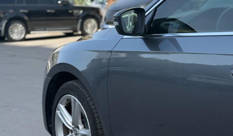 
								 فولكس فاكن – Volkswagen باسات – Passat ممتلئ									
