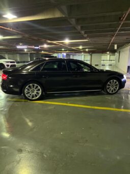 
										 اودي – Audi A8 ممتلئ									