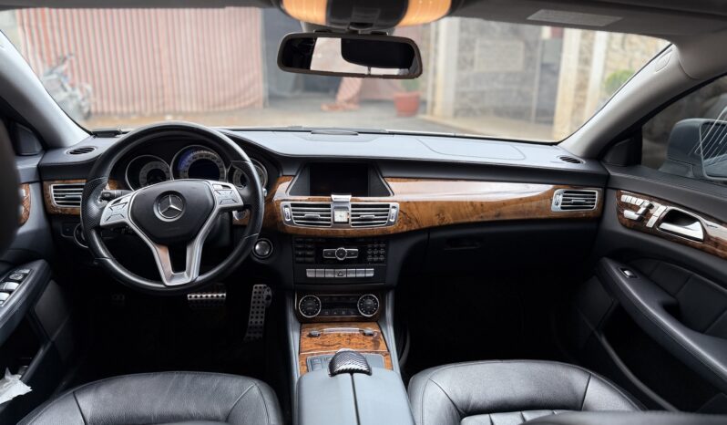 
								 مرسيدس بينز – Mercedes benz CLS 320 ممتلئ									
