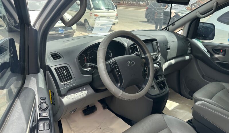 
								 مستعمل هيونداي – Hyundai فان – H1 ممتلئ									
