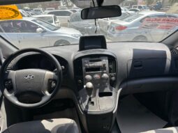 
										 مستعمل هيونداي – Hyundai فان – H1 ممتلئ									