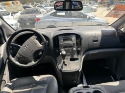 
										 مستعمل هيونداي – Hyundai فان – H1 ممتلئ									