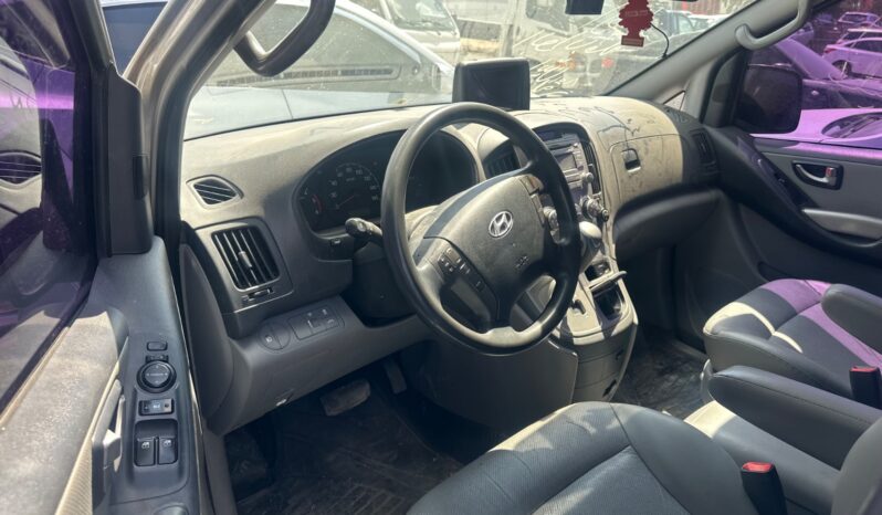 
								 مستعمل هيونداي – Hyundai فان – H1 ممتلئ									