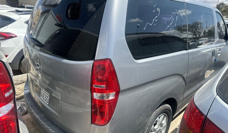 
								 مستعمل هيونداي – Hyundai فان – H1 ممتلئ									