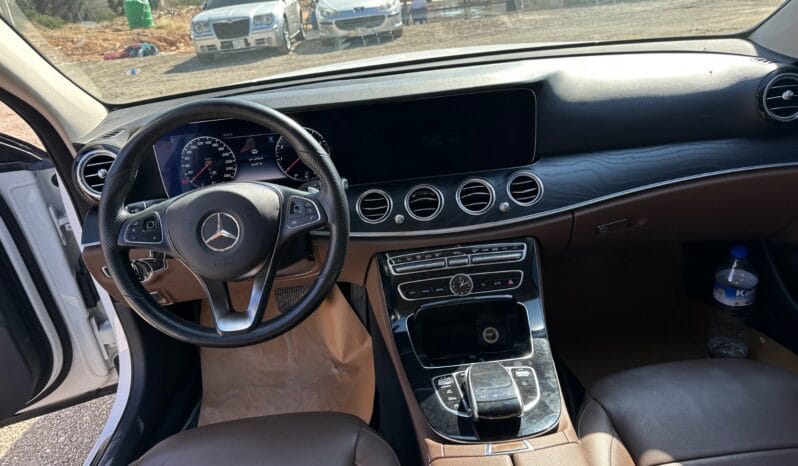 
								 مستعمل مرسيدس بينز – Mercedes benz E200 ممتلئ									